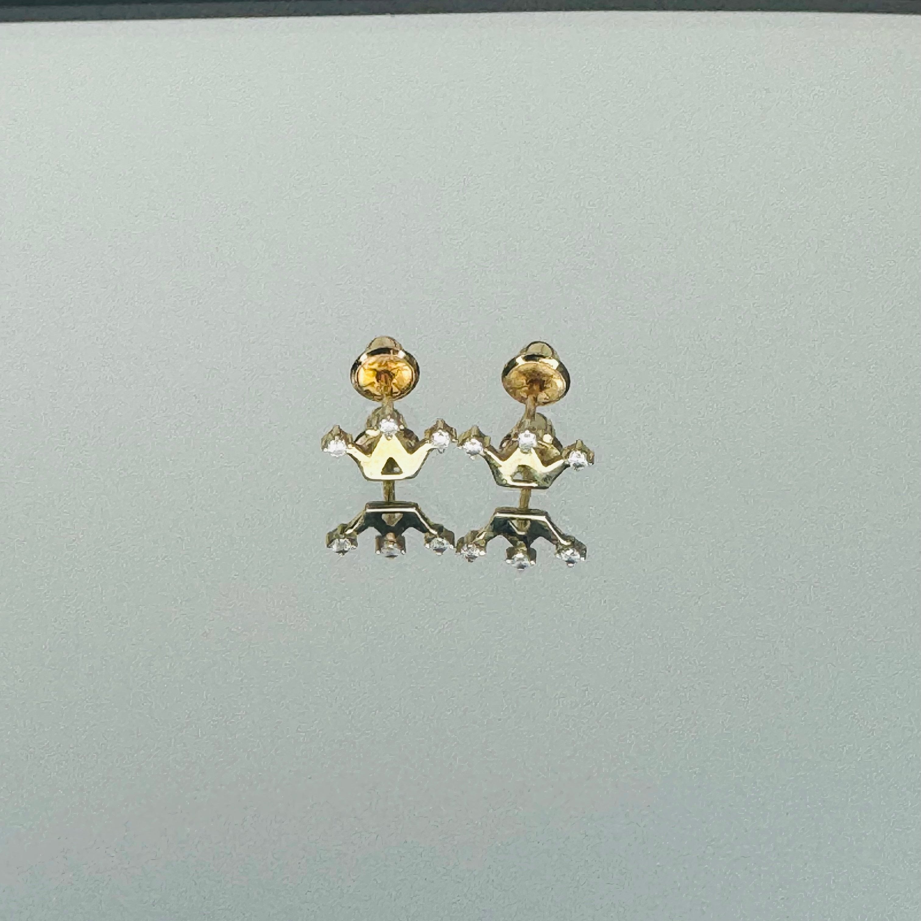 14k gold crown